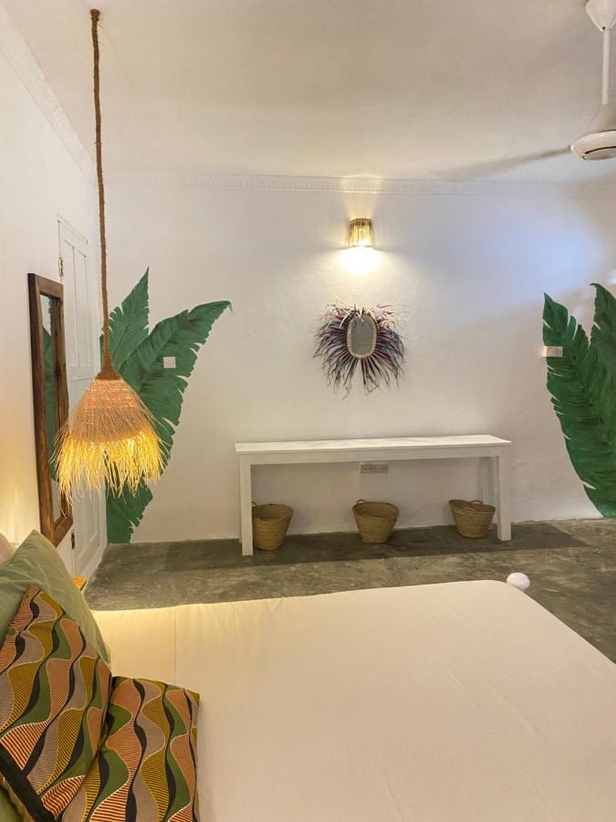 Furaha Beach Rooms Кендва Экстерьер фото