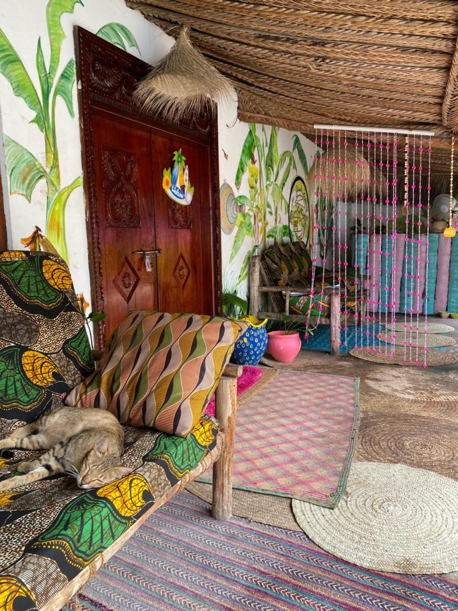 Furaha Beach Rooms Кендва Экстерьер фото